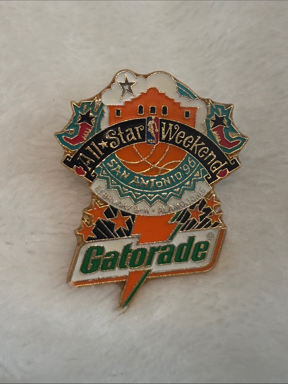 Gatorade NBA All-Star Weekend San Antonio 1996 Enamel Pin -mint condition